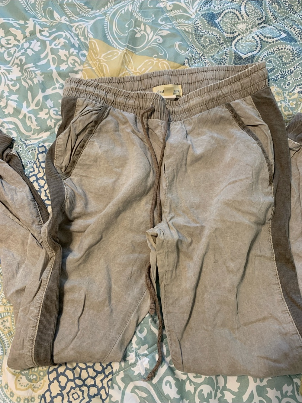 cloth & stone Olive Gray Side-Stripe Joggers
